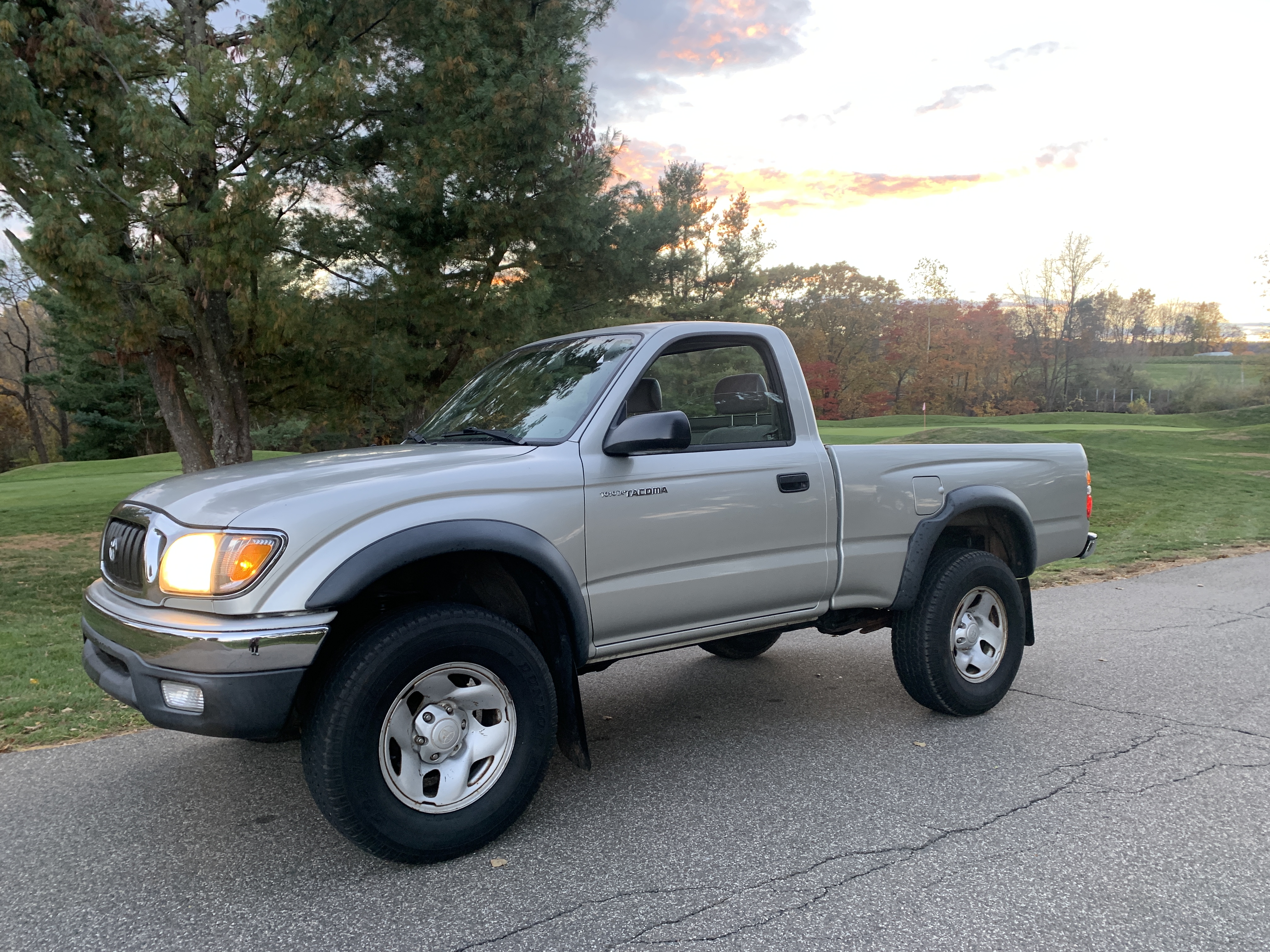 2004 Toyota Tacoma SR5 4x4 Pickup — photo 40